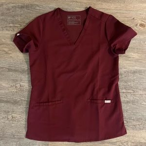 Burgundy Figs 3 pocket Casma Top XS